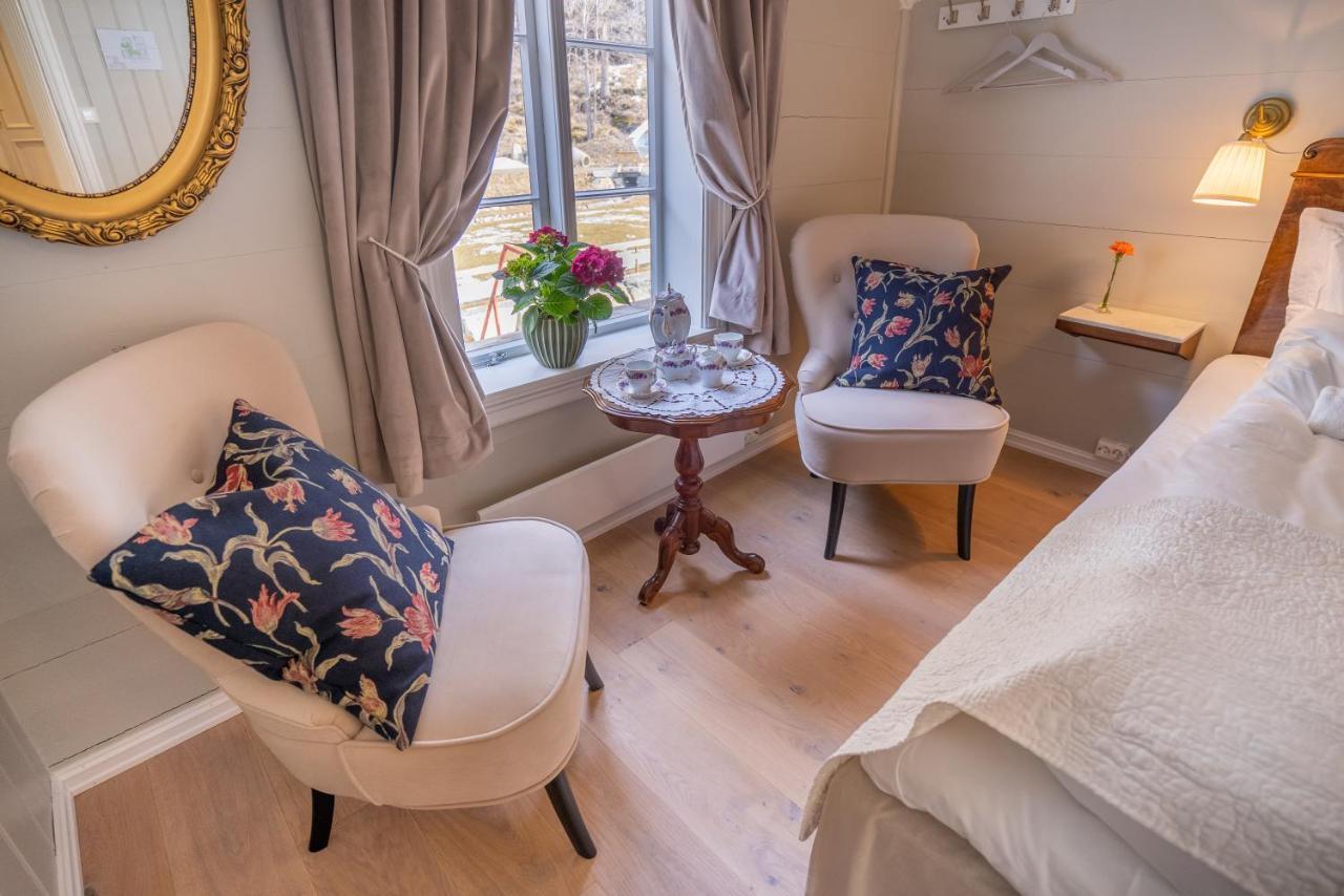 Husum Hotel Borgund Экстерьер фото