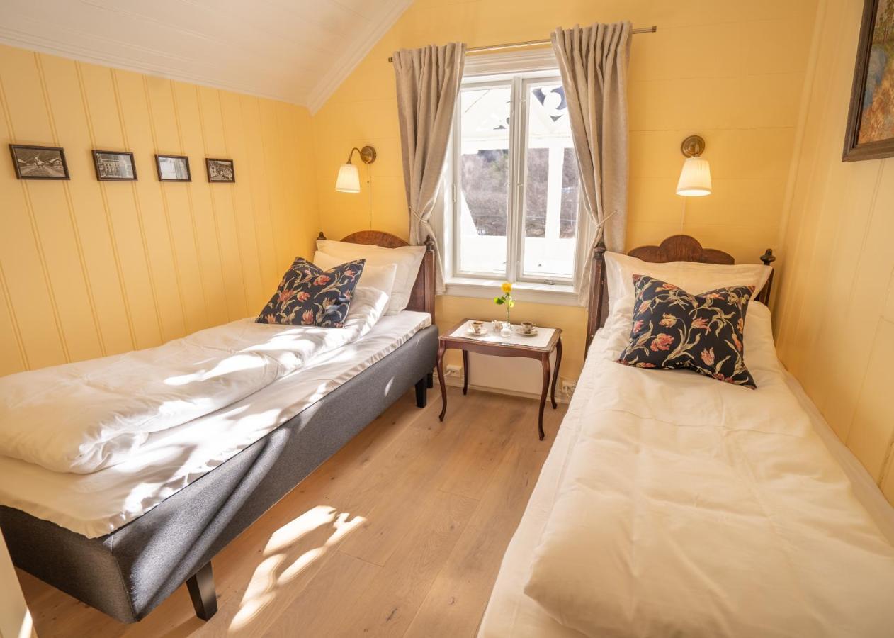 Husum Hotel Borgund Экстерьер фото