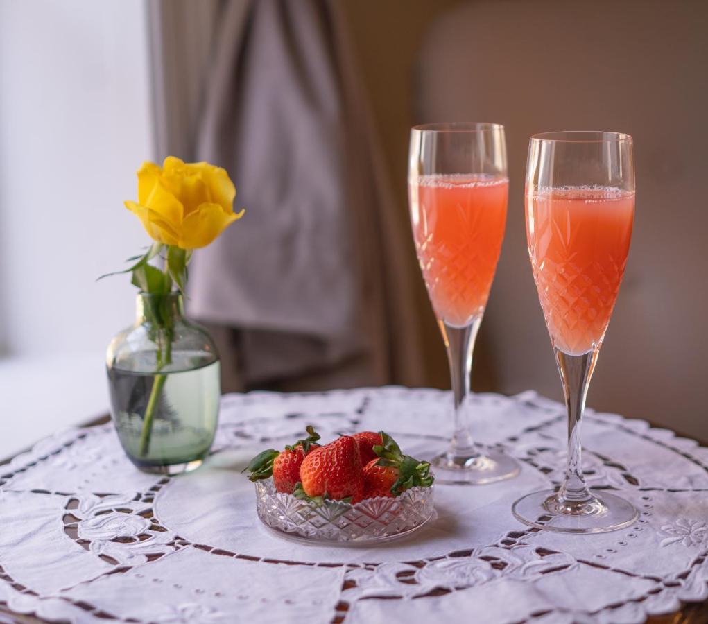 Husum Hotel Borgund Экстерьер фото