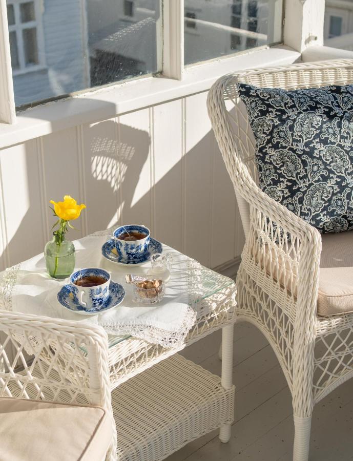 Husum Hotel Borgund Экстерьер фото
