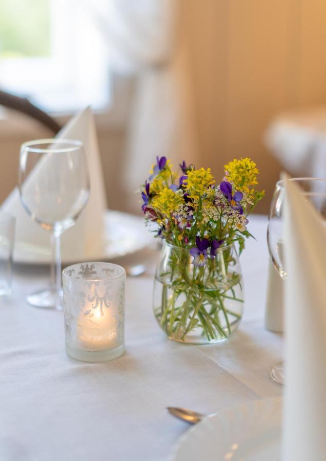 Husum Hotel Borgund Экстерьер фото